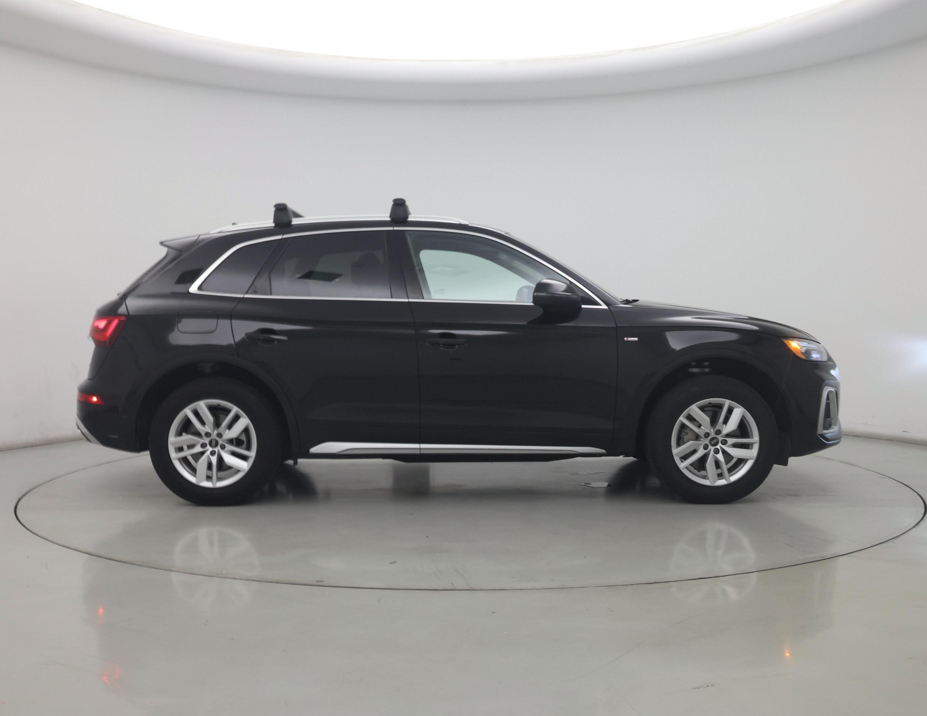 Thumbnail: 2023 Audi Q5 - 7
