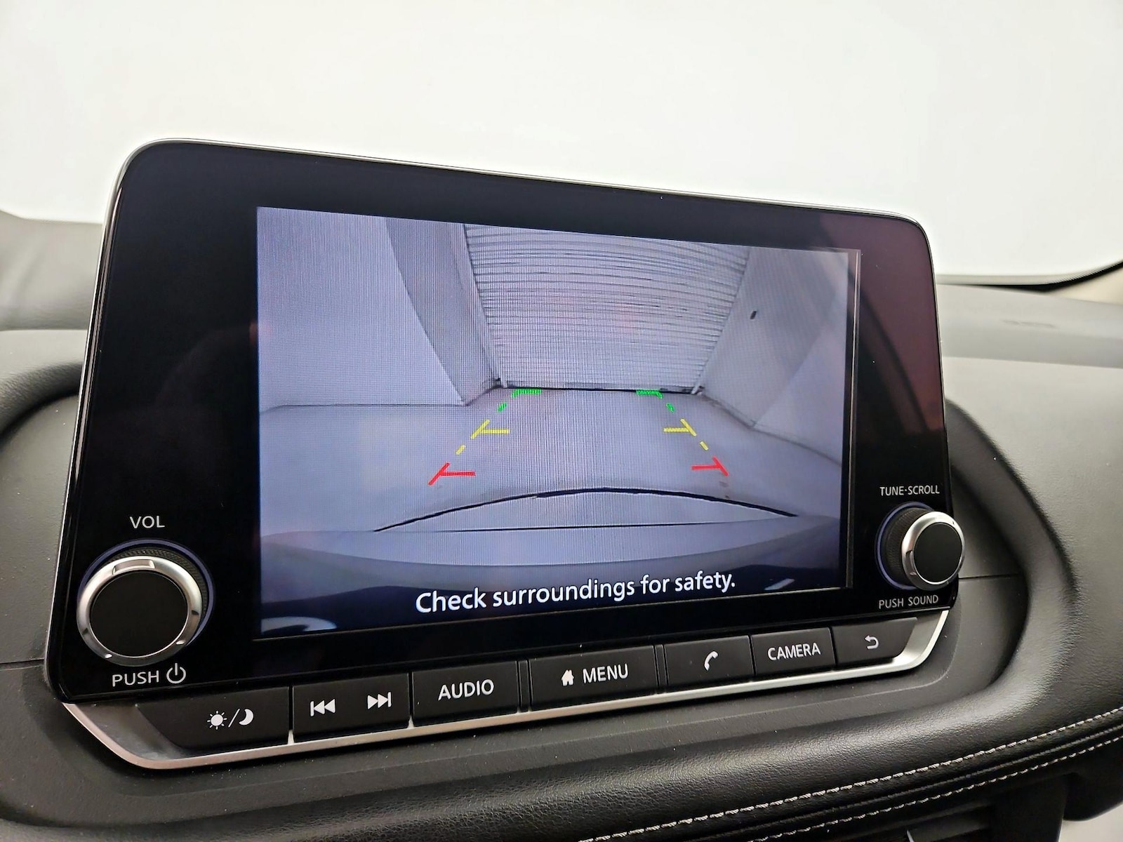 2025 Nissan Rogue SV - Photo 15