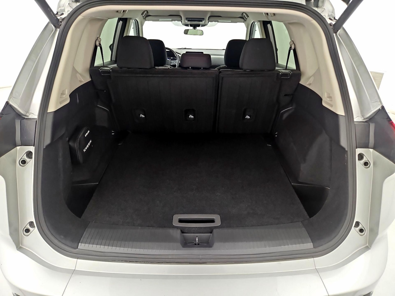 2025 Nissan Rogue SV - Photo 21