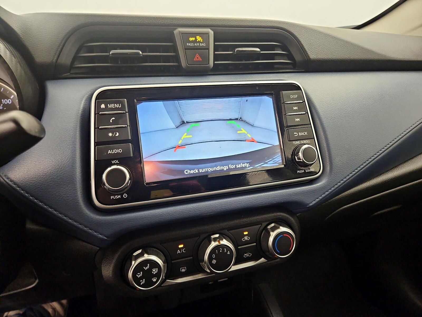 2025 Nissan Versa Sedan SV - Photo 15