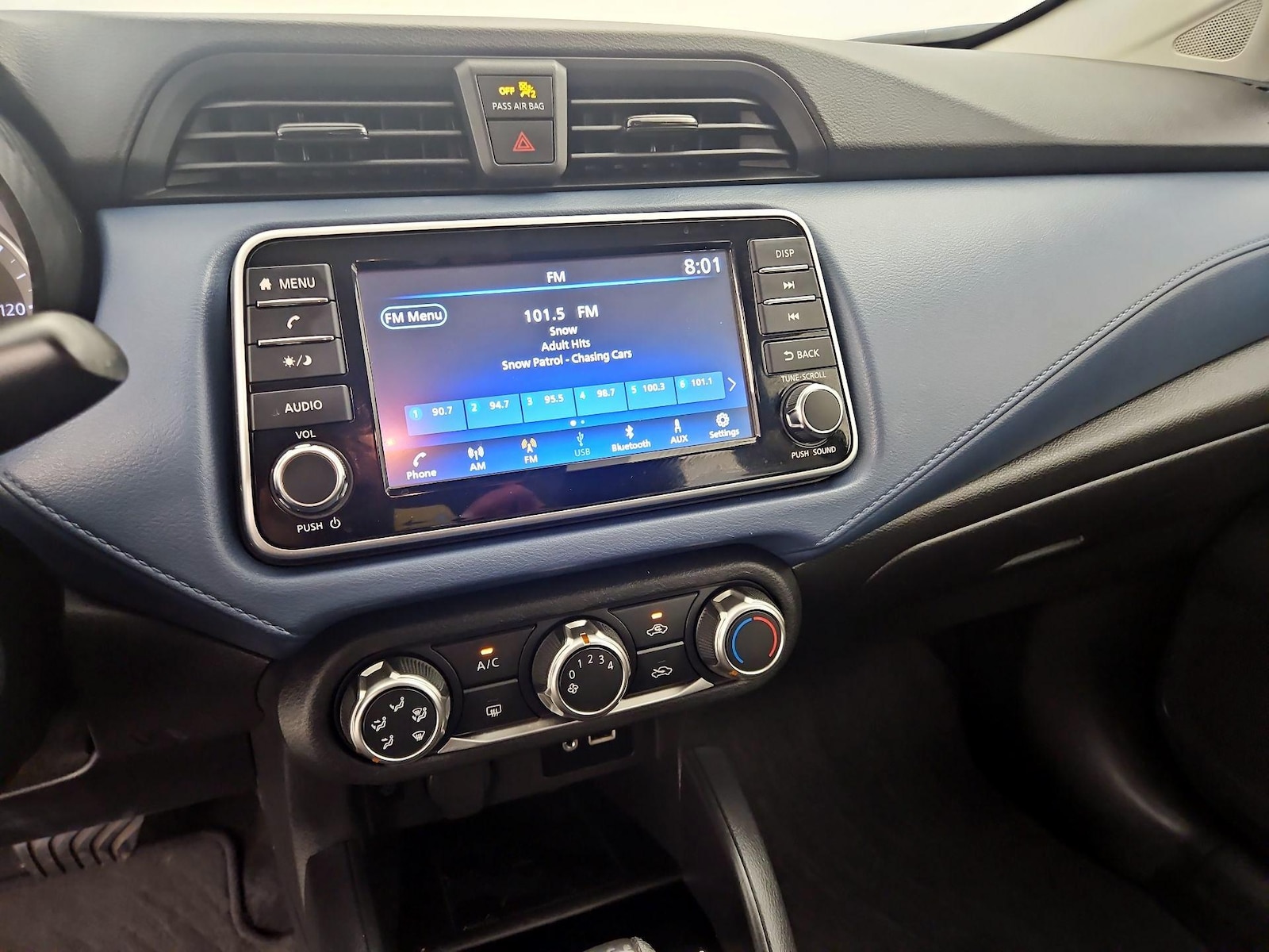 2025 Nissan Versa Sedan SV - Photo 16
