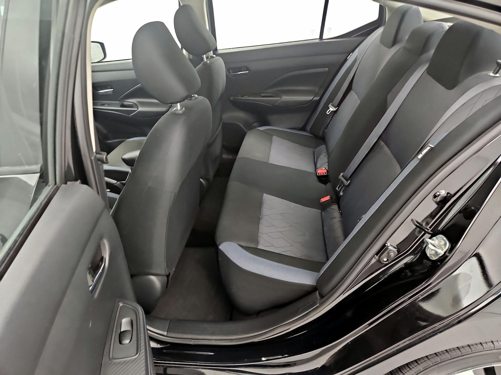 2025 Nissan Versa Sedan SV - Photo 20