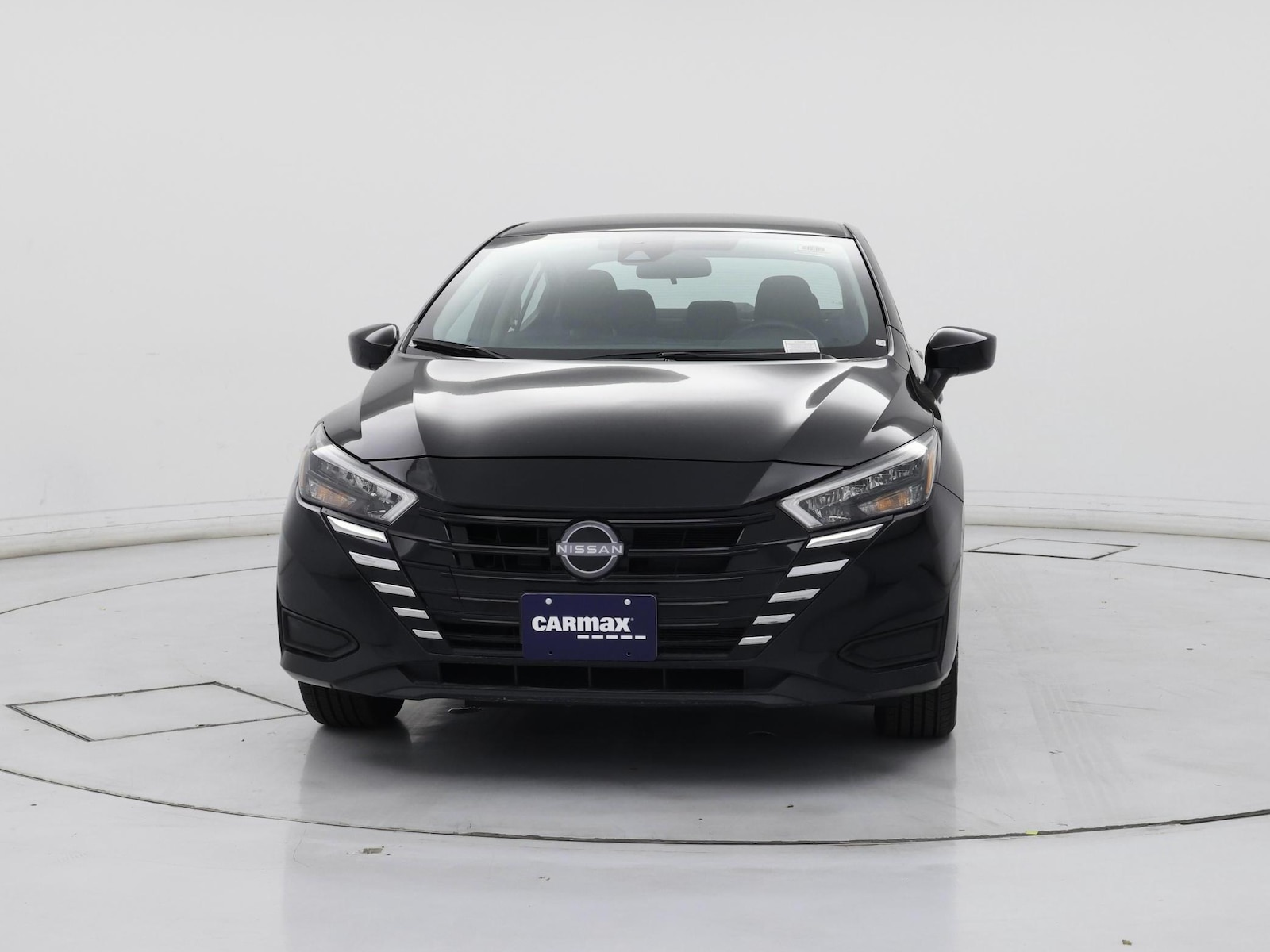 2025 Nissan Versa Sedan SV - Photo 6