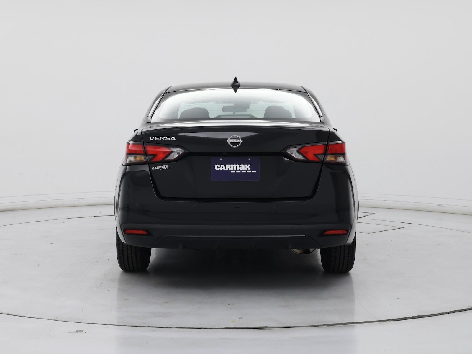 2025 Nissan Versa Sedan SV - Photo 7