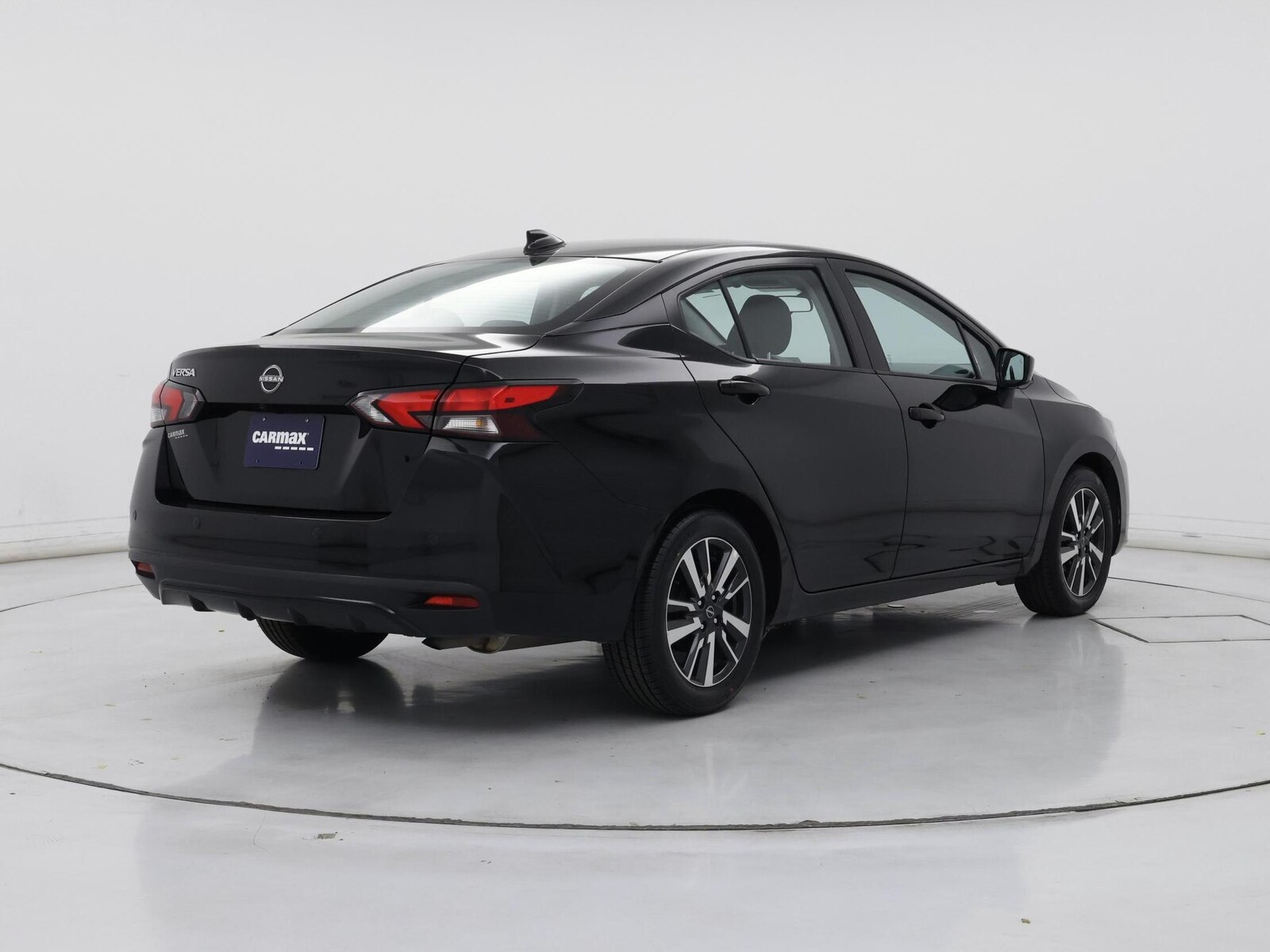 2025 Nissan Versa Sedan SV - Photo 9