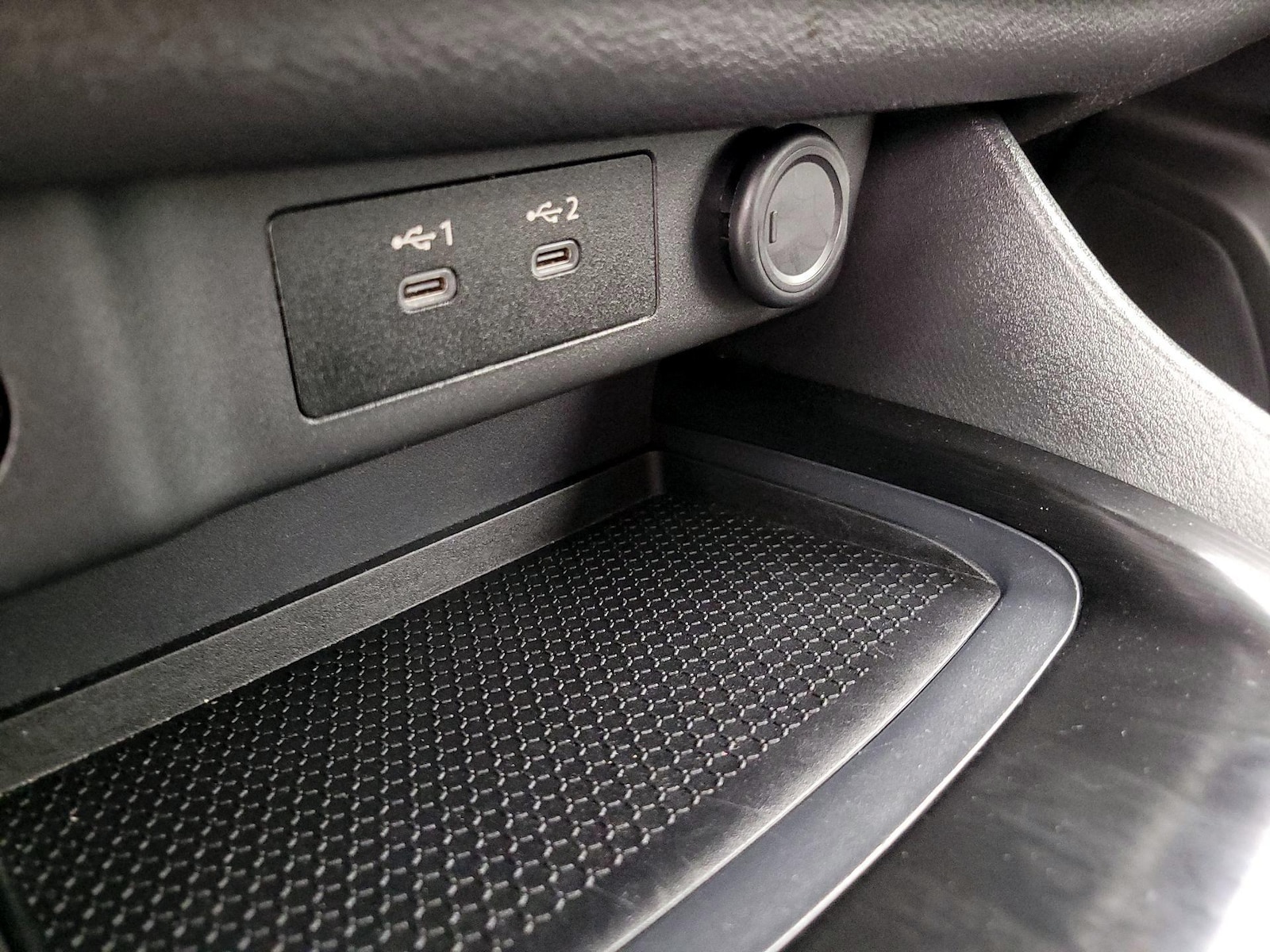 2025 Nissan Rogue SV - Photo 19