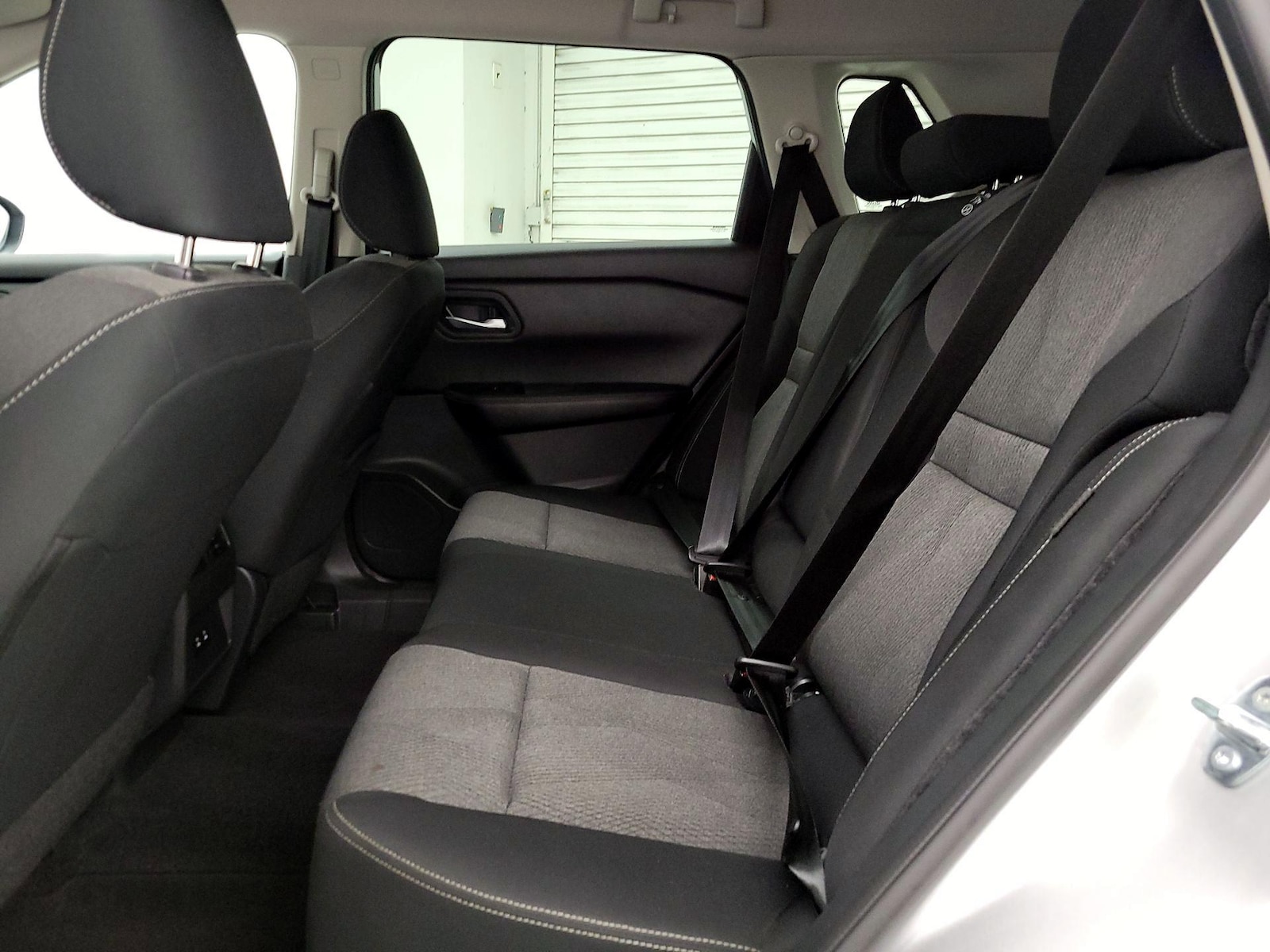 2025 Nissan Rogue SV - Photo 20