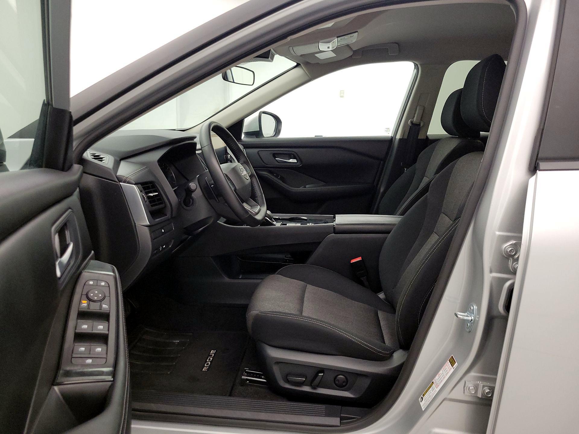 Thumbnail: 2025 Nissan Rogue - 11