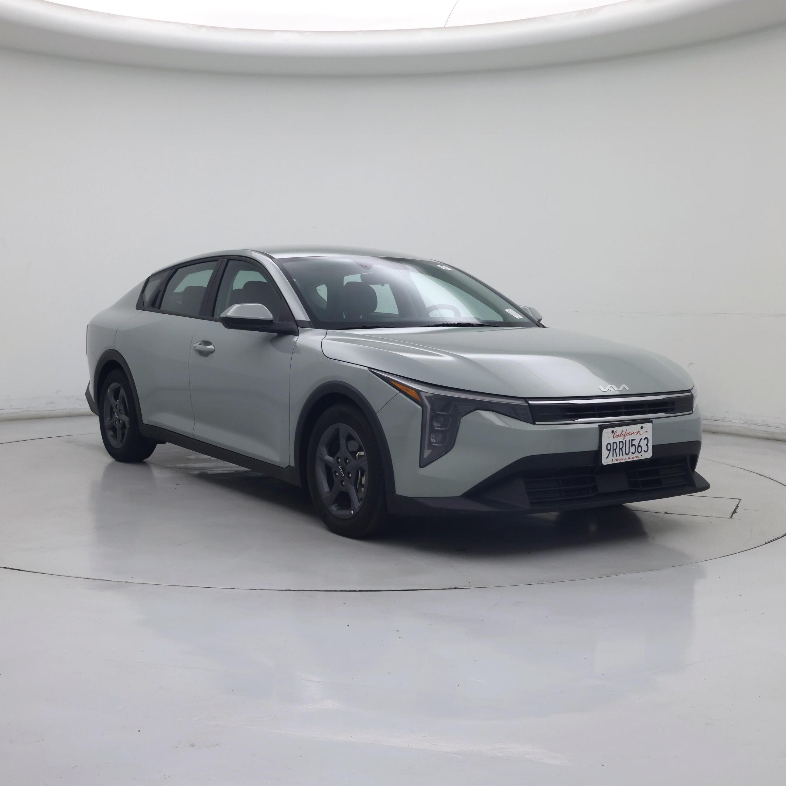 Gray 2025 Kia K4 Sedan Front-Wheel Drive Automatic