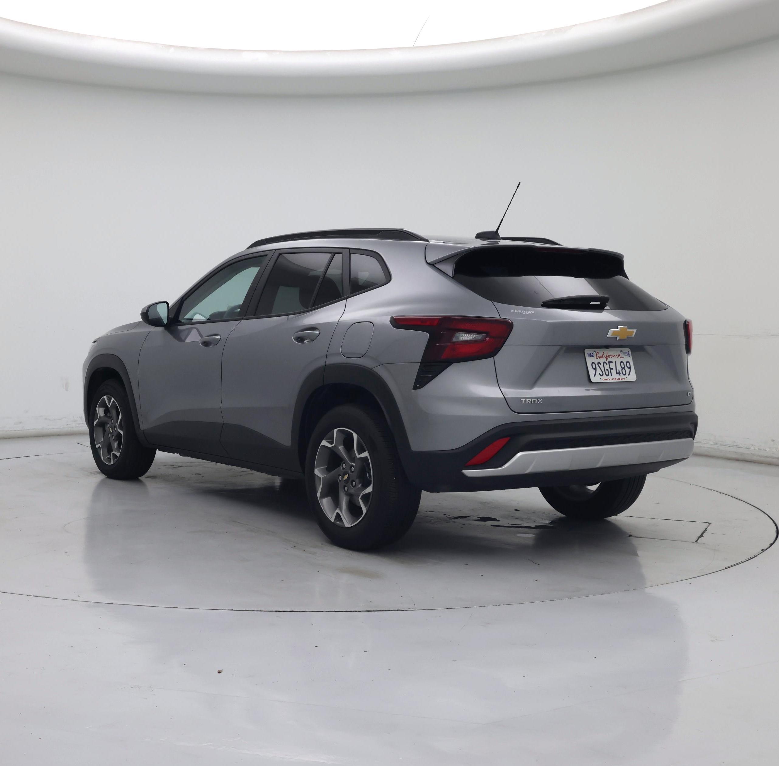 Thumbnail: 2025 Chevrolet Trax - 2