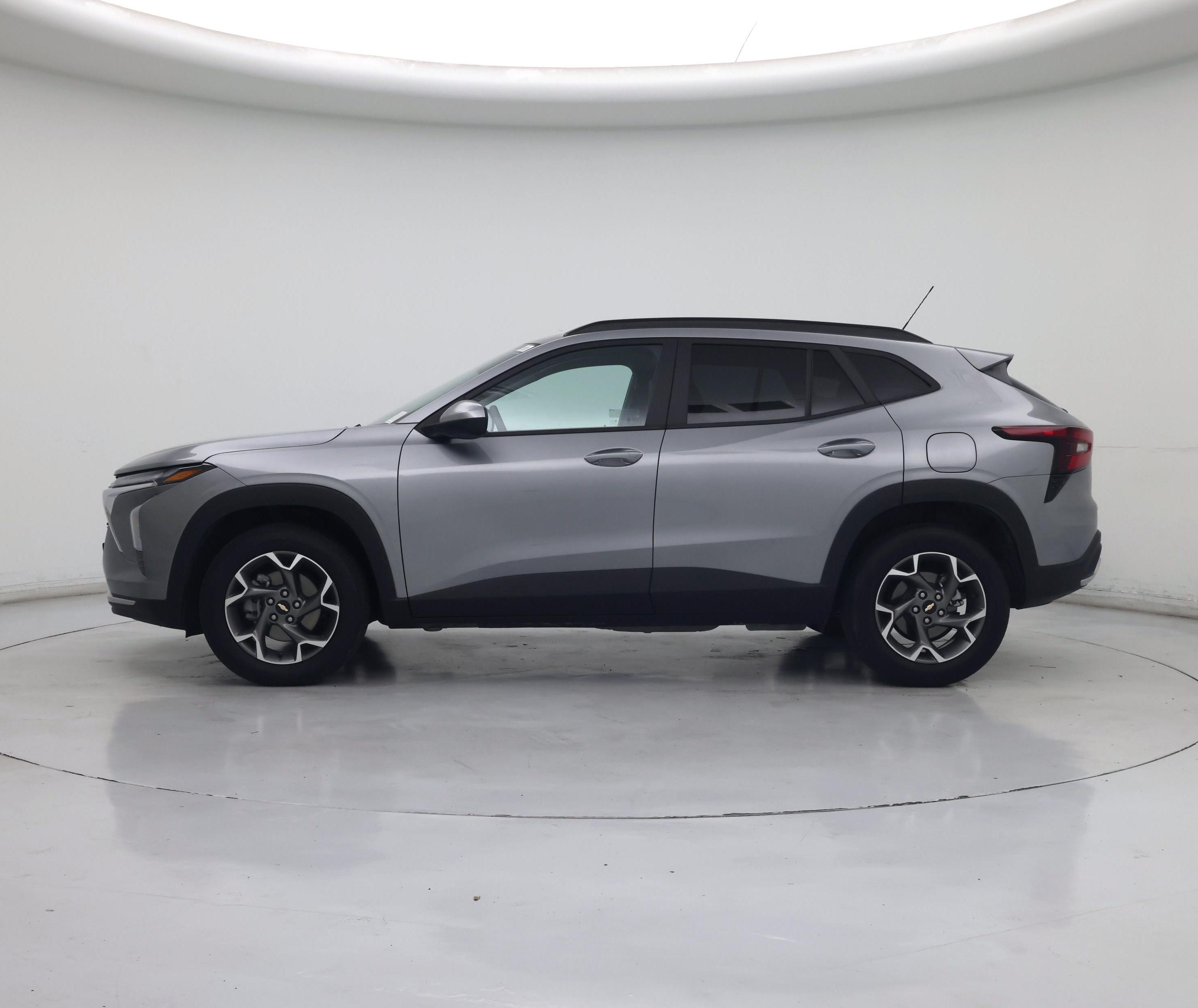 Thumbnail: 2025 Chevrolet Trax - 3