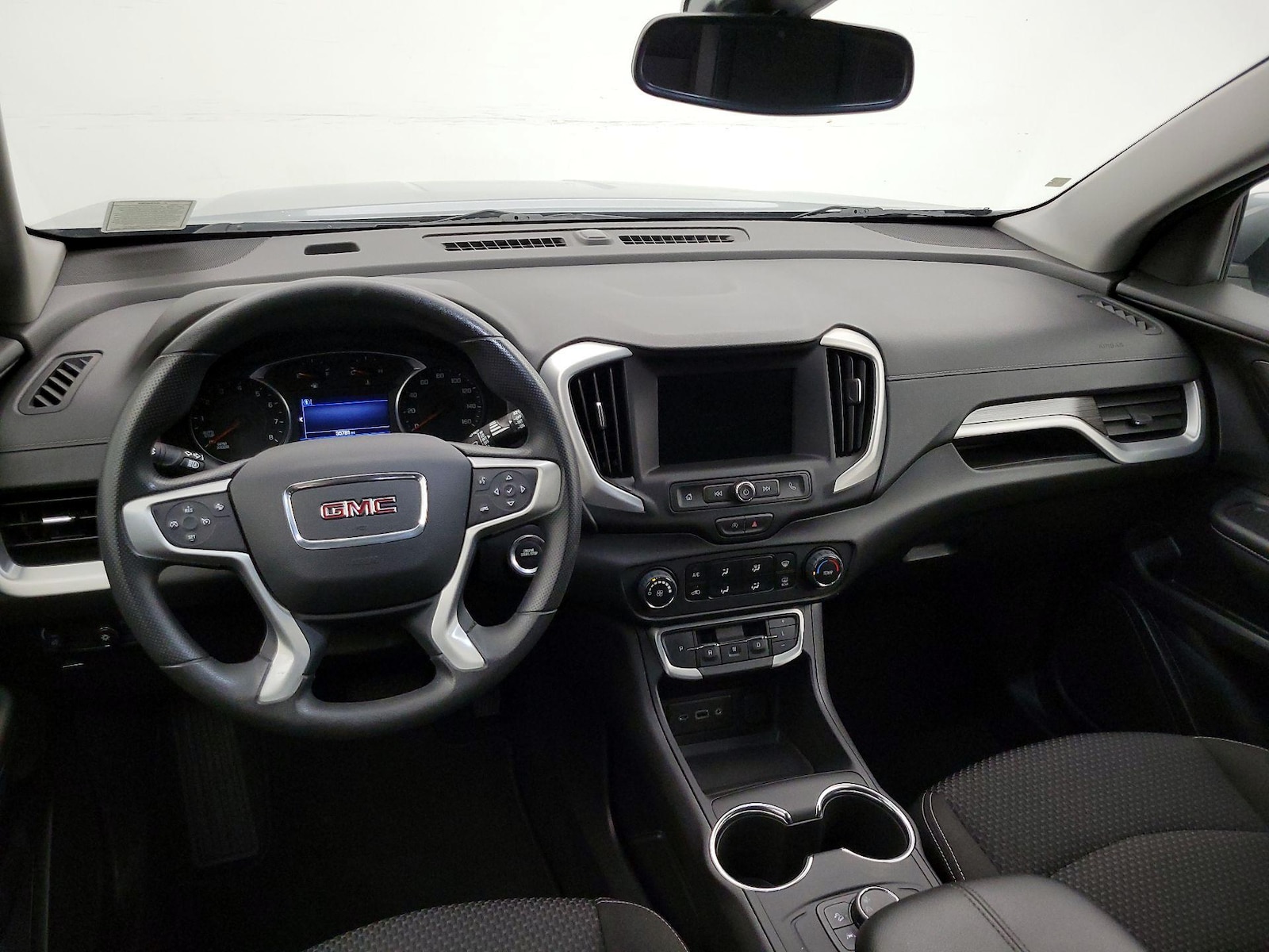 2024 GMC Terrain SLE - Photo 10