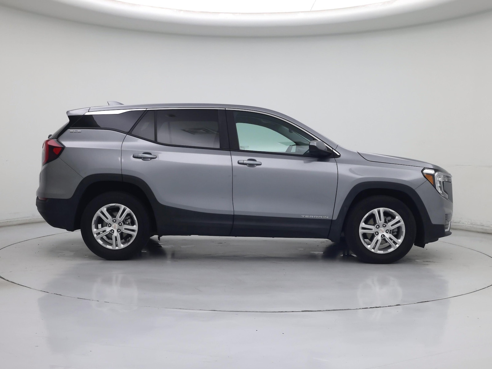 2024 GMC Terrain SLE - Photo 8
