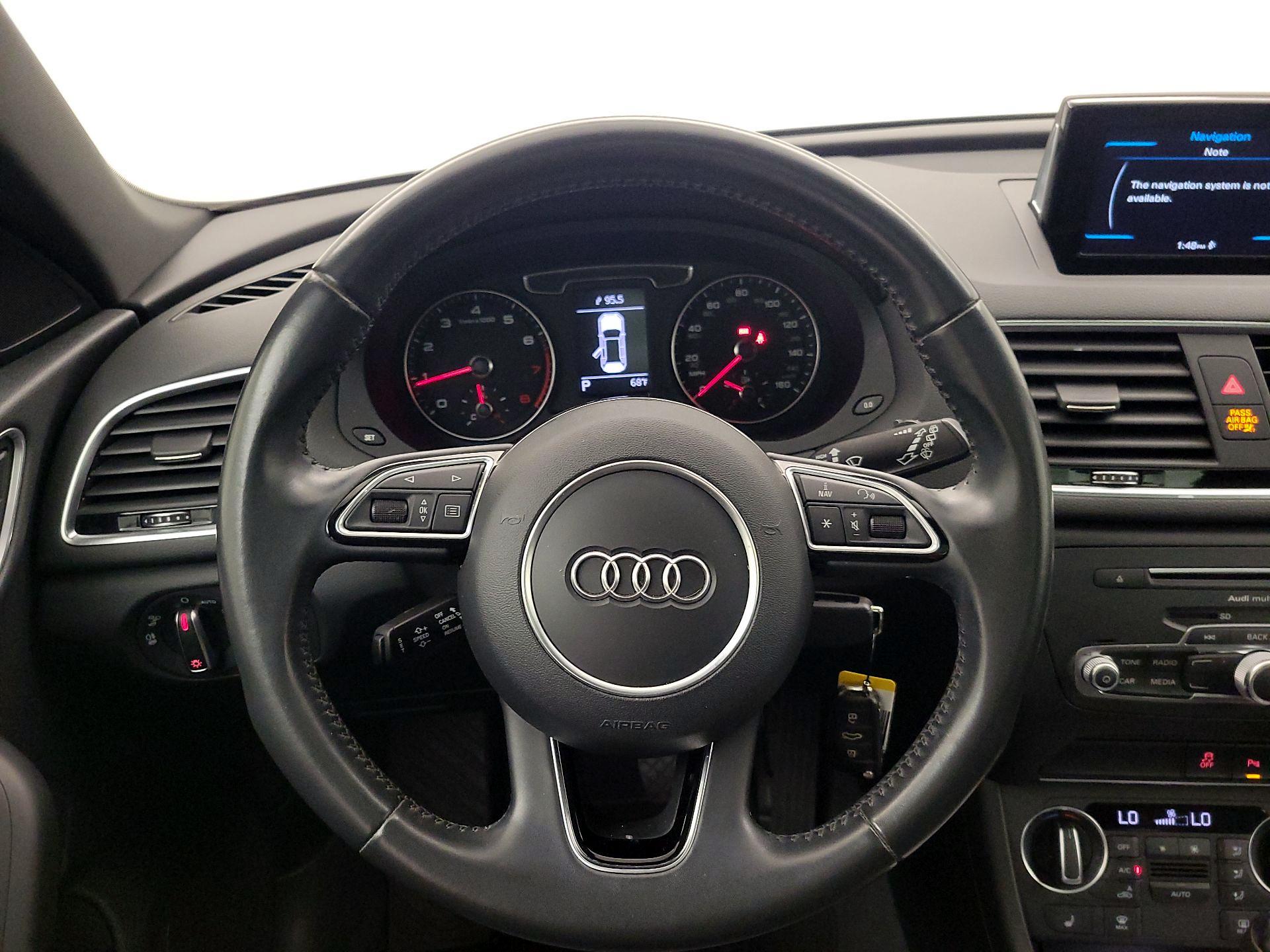 Thumbnail: 2018 Audi Q3 - 10
