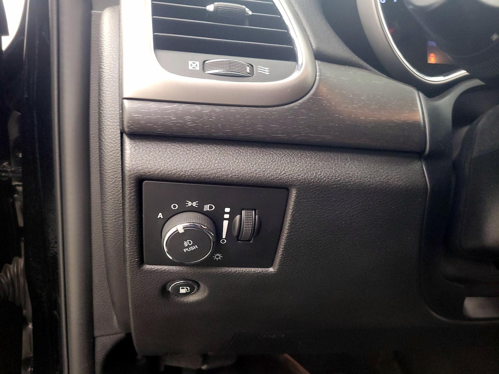 2018 Jeep Grand Cherokee Laredo - Photo 14