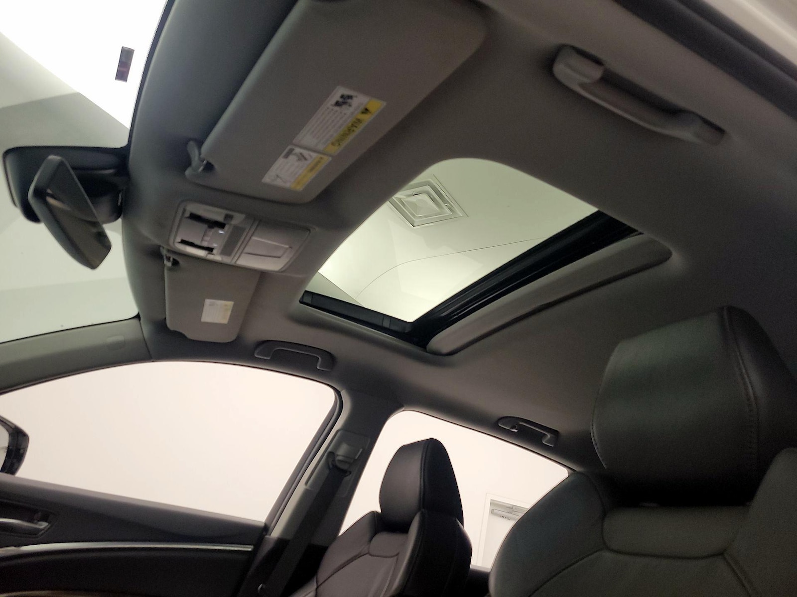 Sunroof(s) & Overhead Airbags