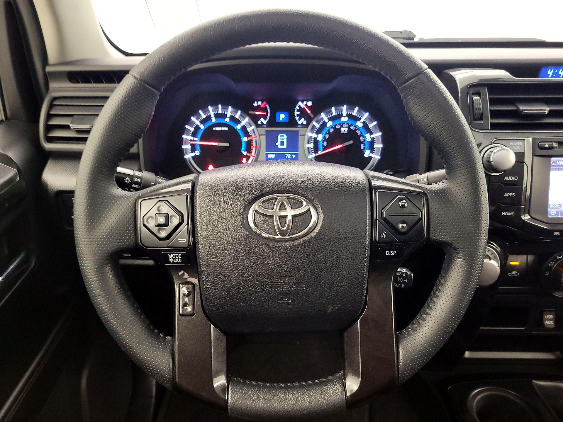 Thumbnail: 2019 Toyota 4Runner - 10