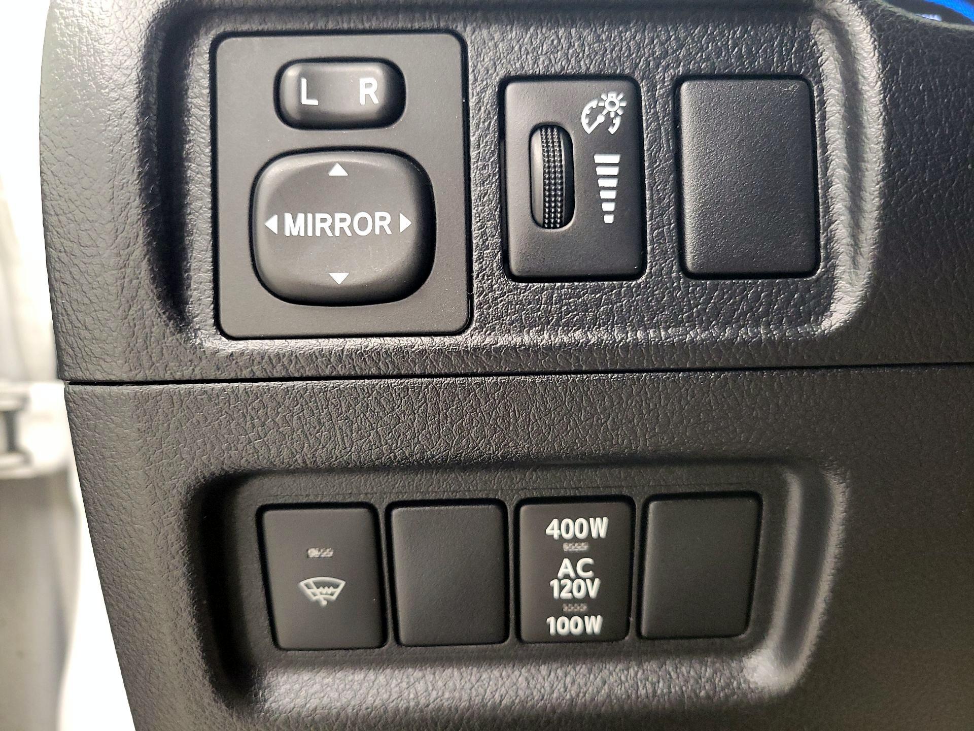 Thumbnail: 2019 Toyota 4Runner - 13