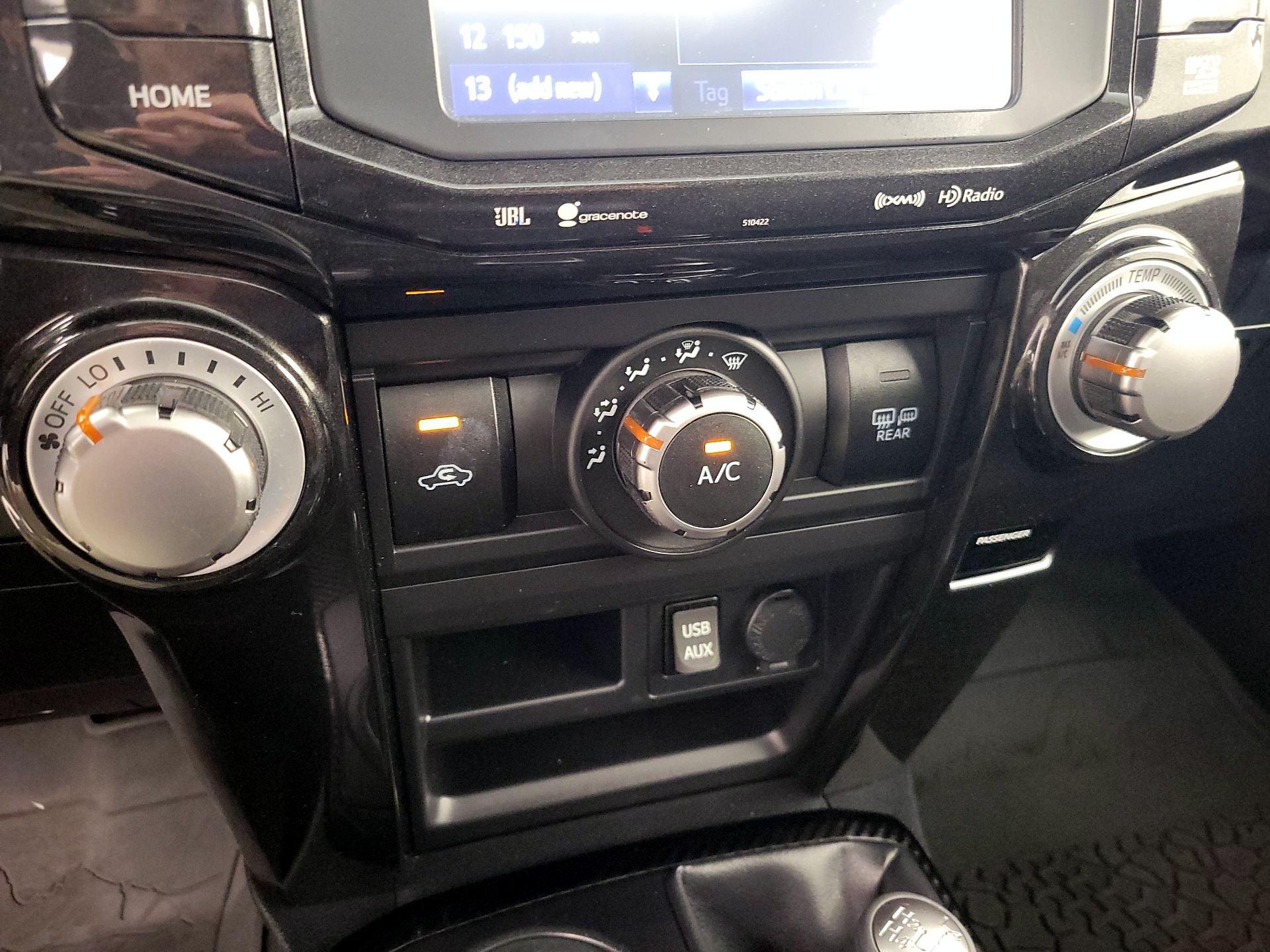 Thumbnail: 2019 Toyota 4Runner - 17