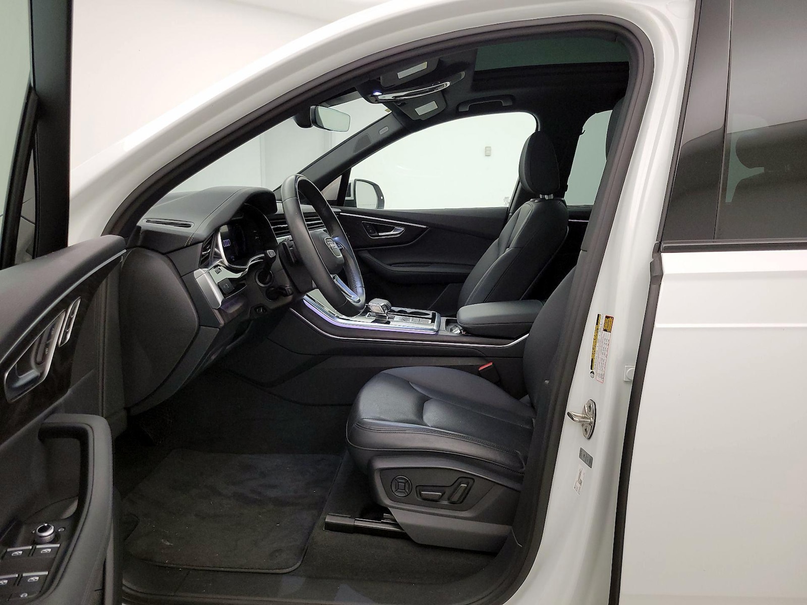 2023 Audi Q7 Premium Plus - Photo 12