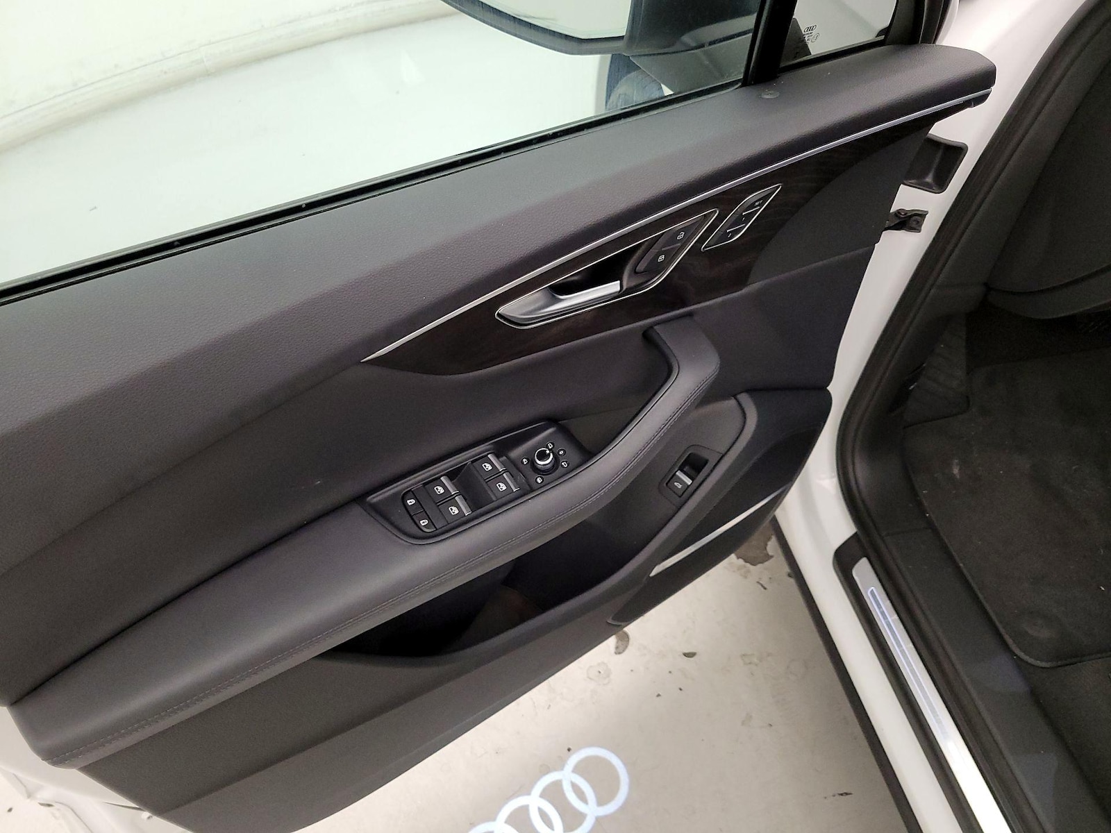 2023 Audi Q7 Premium Plus - Photo 13