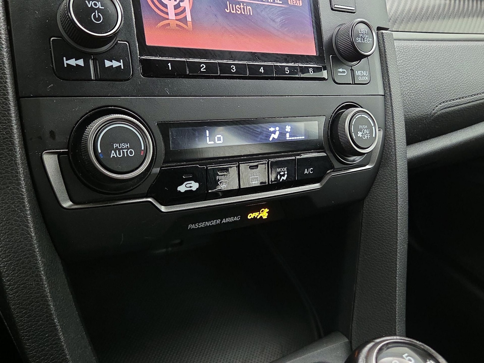 2018 Honda Civic Hatchback Sport - Photo 17