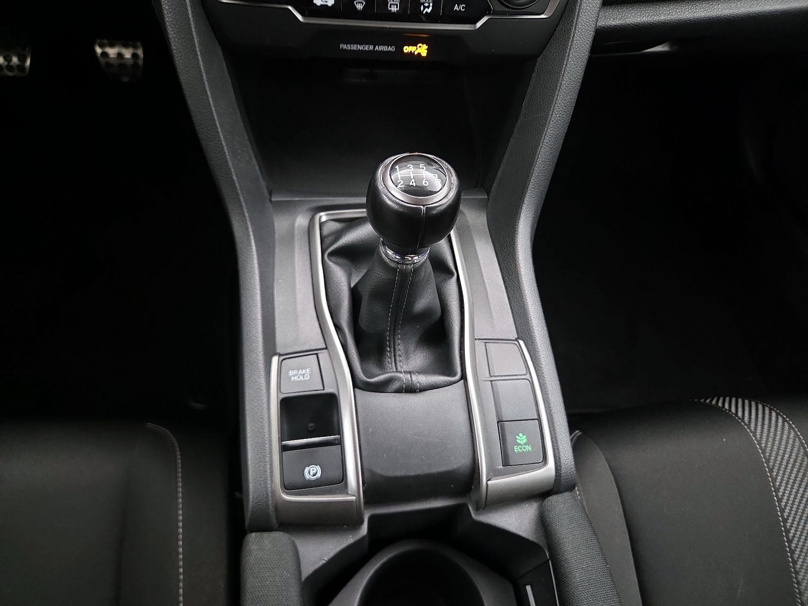 2018 Honda Civic Hatchback Sport - Photo 18