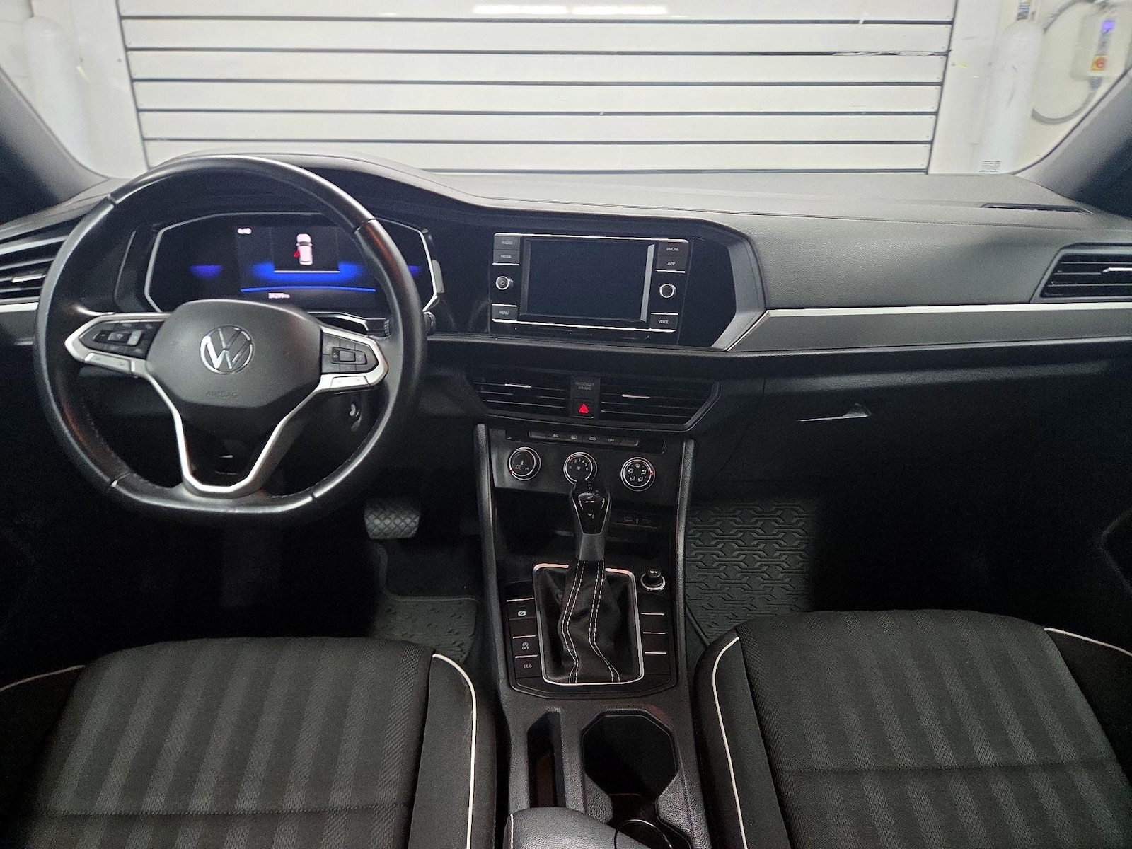 2022 Volkswagen Jetta Sport - Photo 10