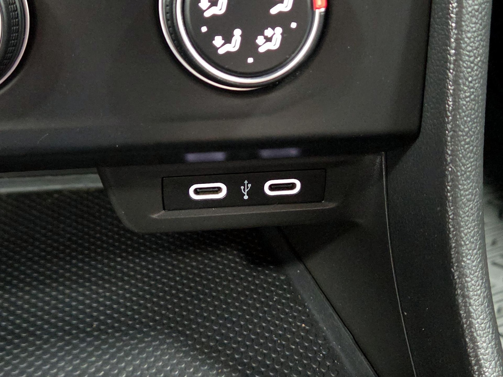 2022 Volkswagen Jetta Sport - Photo 19