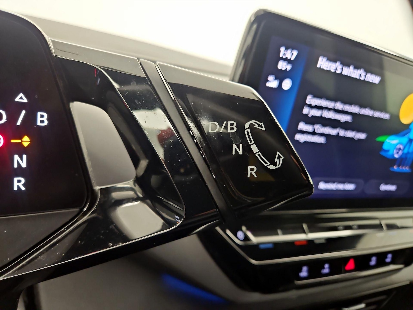 2023 Volkswagen ID.4 S - Photo 18