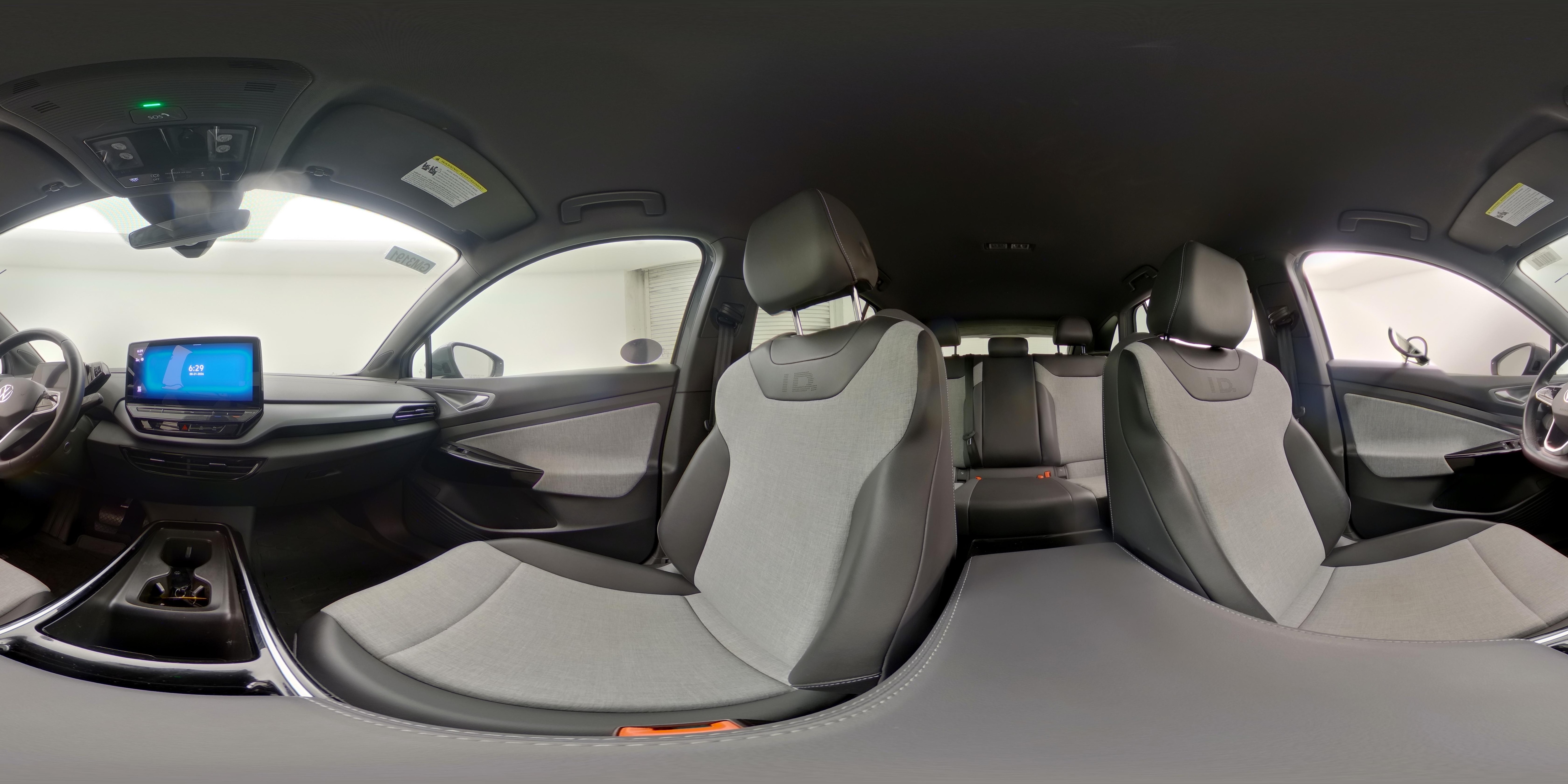 2023 Volkswagen ID.4 PRO - Photo 25