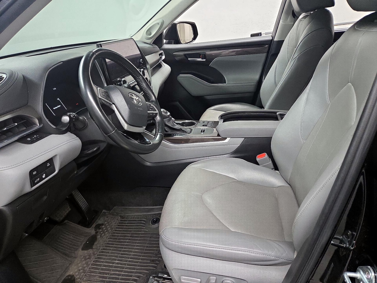 2023 Toyota Highlander Limited - Photo 11