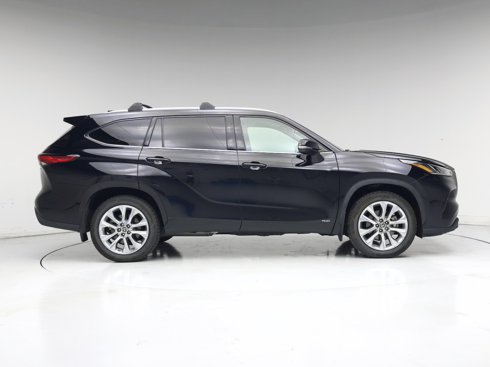 2023 Toyota Highlander Limited - Photo 8