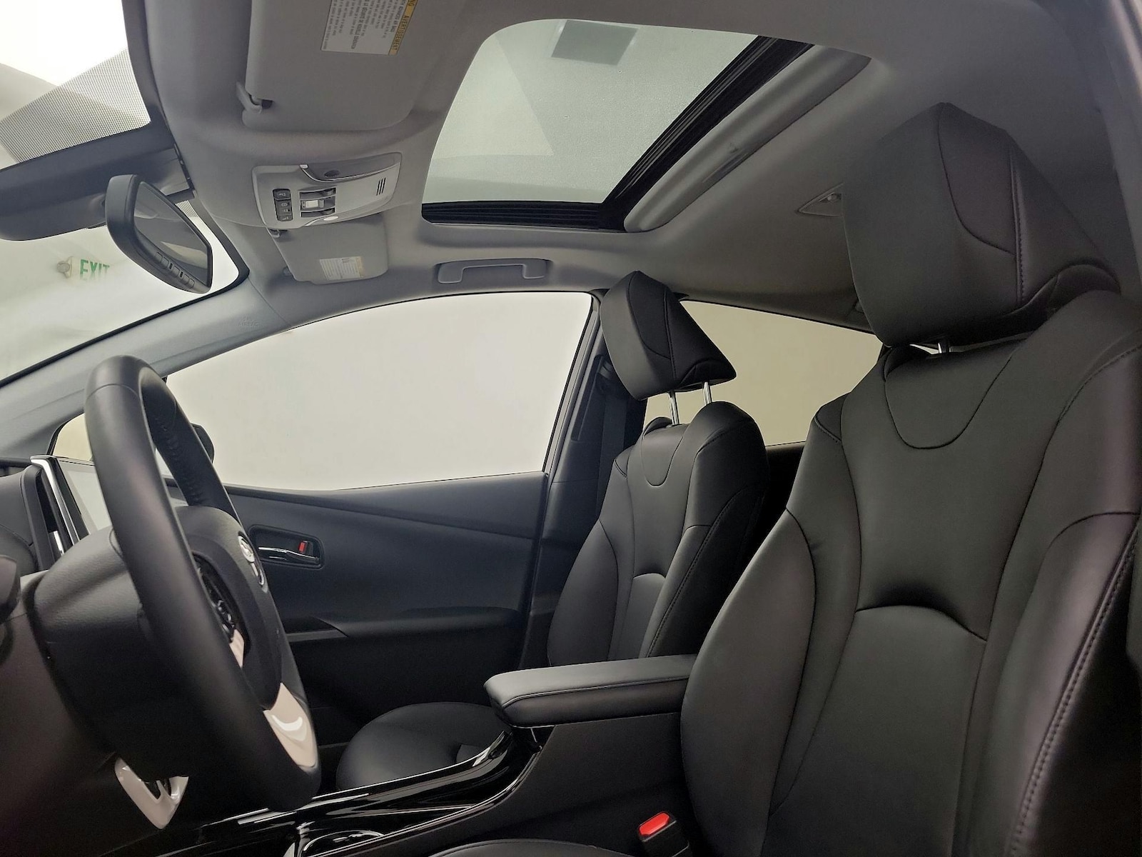 Sunroof(s) & Overhead Airbags