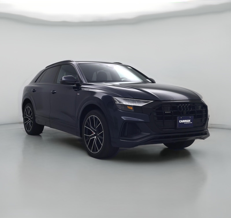 2023 Audi Q8 Premium Plus