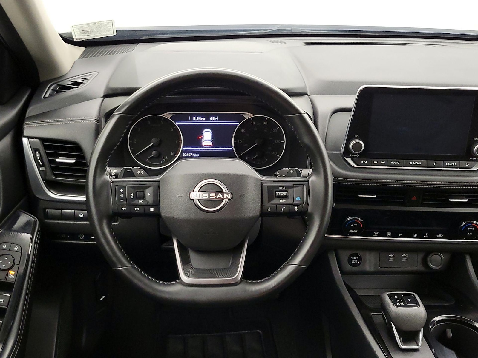 2025 Nissan Rogue SV - Photo 11