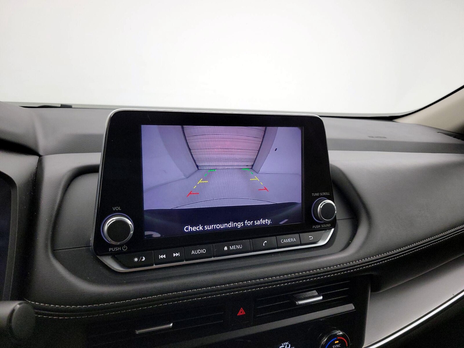 2025 Nissan Rogue SV - Photo 15