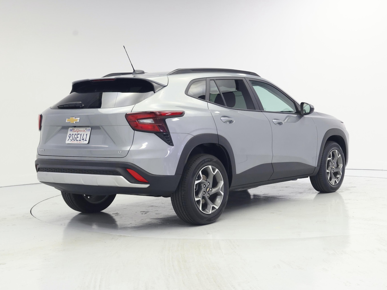 2025 Chevrolet Trax LT - Photo 9