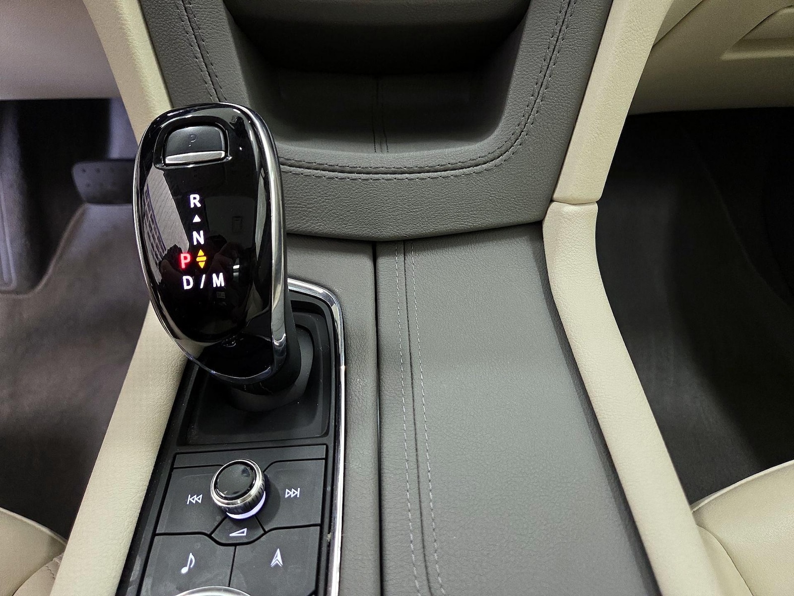 2024 Cadillac XT5 Premium Luxury - Photo 18