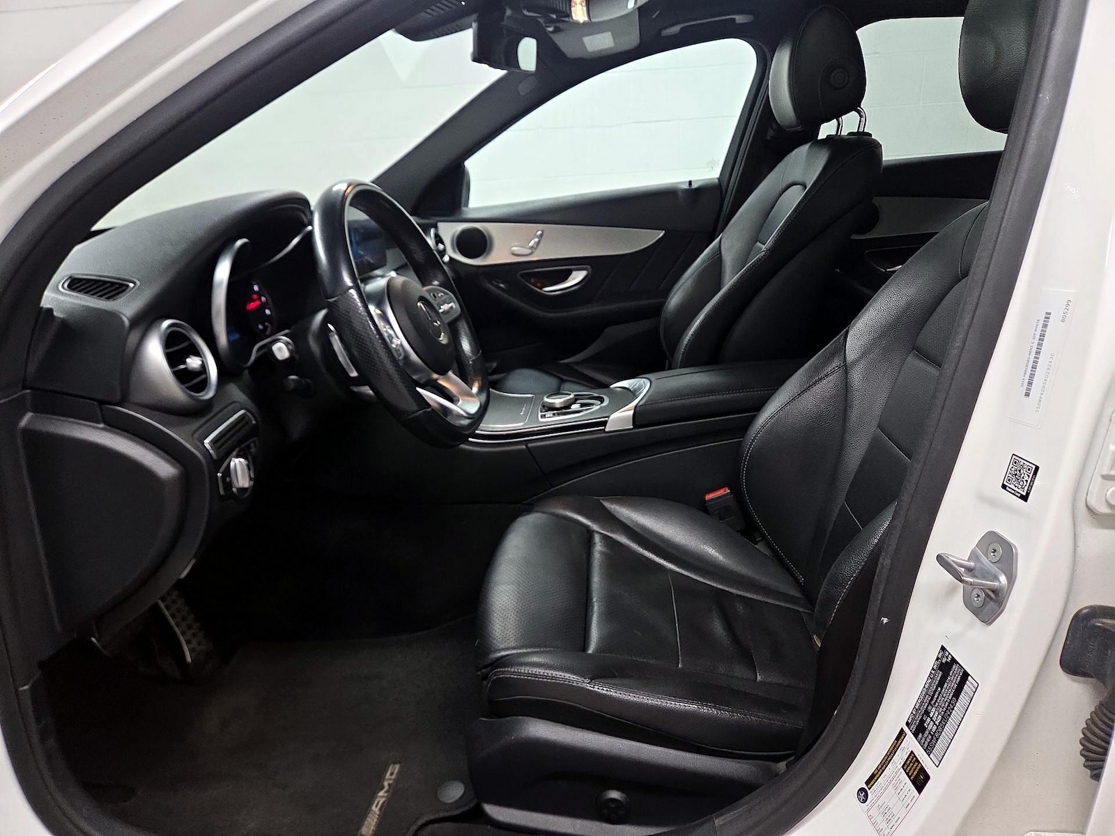 Power Seat(s) & Side Airbags