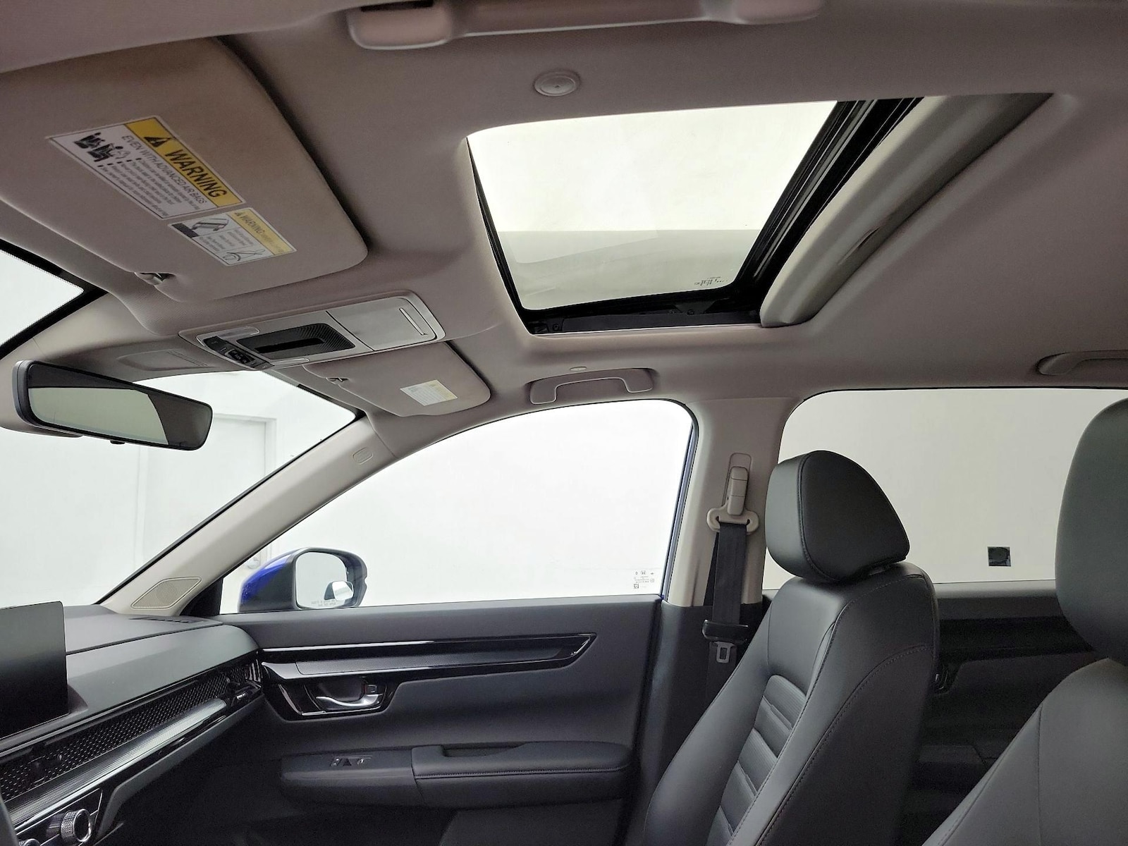 Sunroof(s) & Overhead Airbags