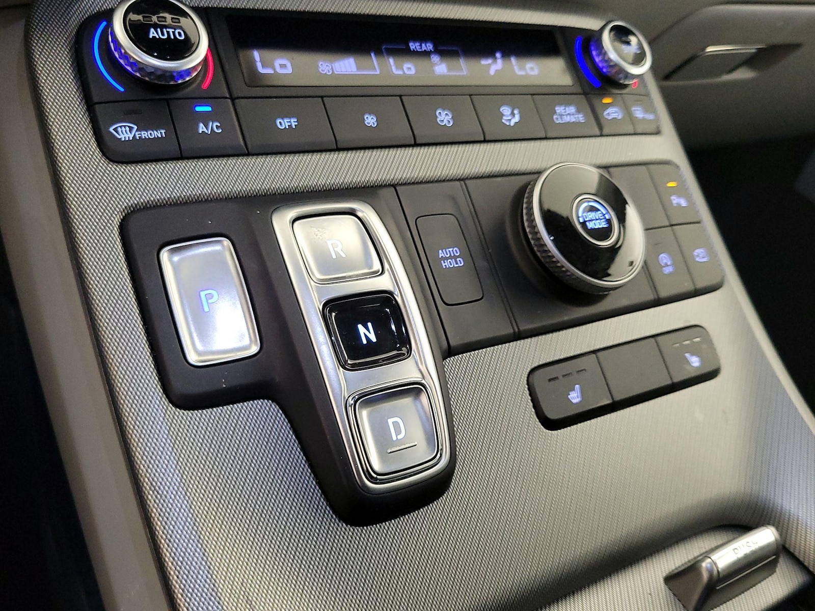 2025 Hyundai Palisade SEL - Photo 18
