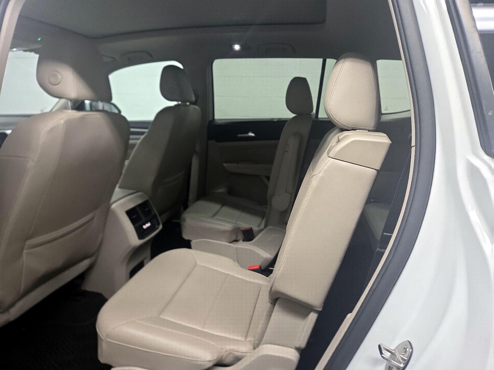 2021 Volkswagen Atlas SEL - Photo 18