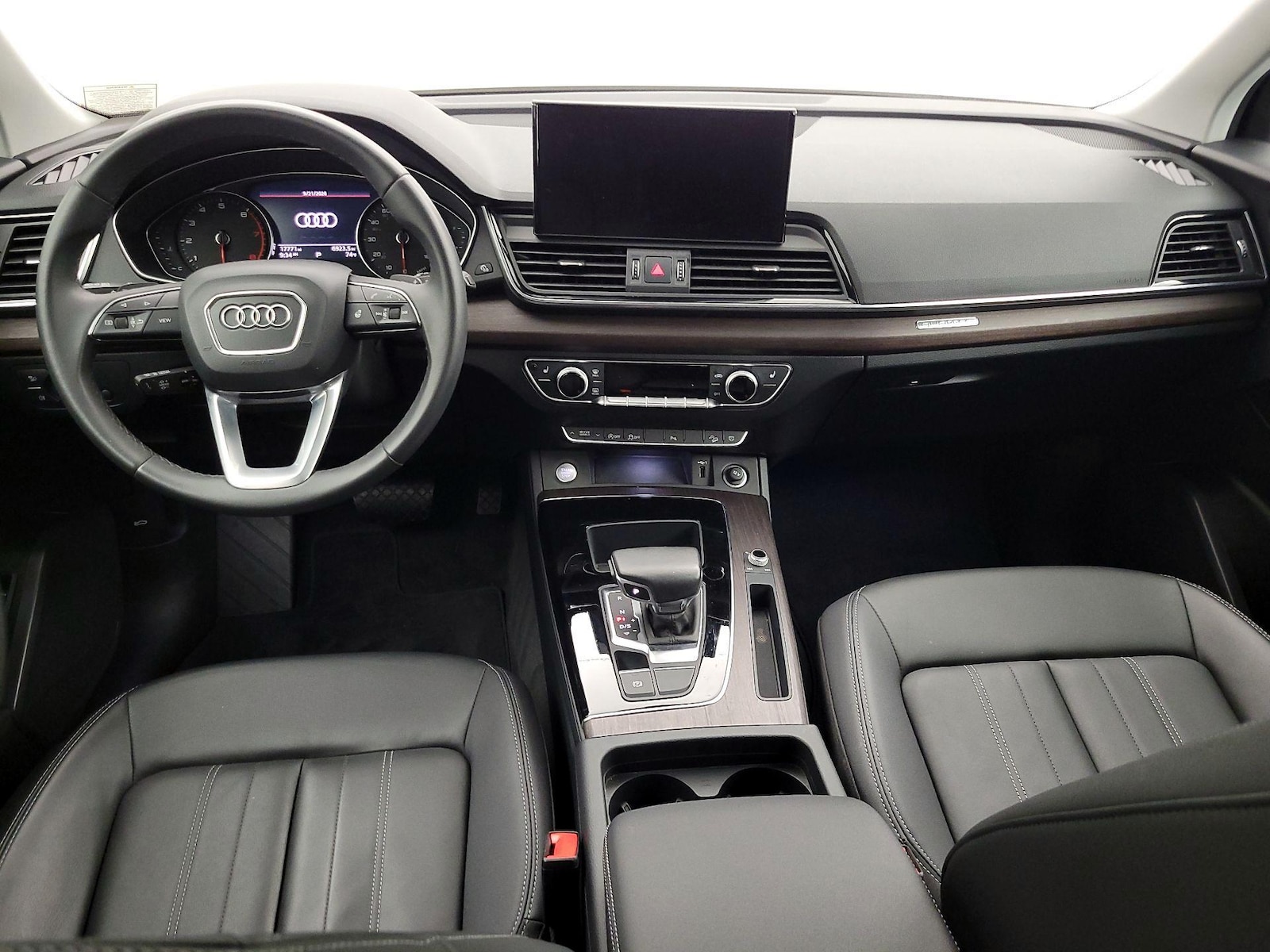 2023 Audi Q5 Premium - Photo 10