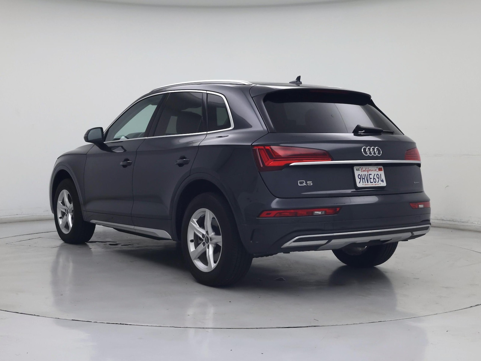 2023 Audi Q5 Premium - Photo 3