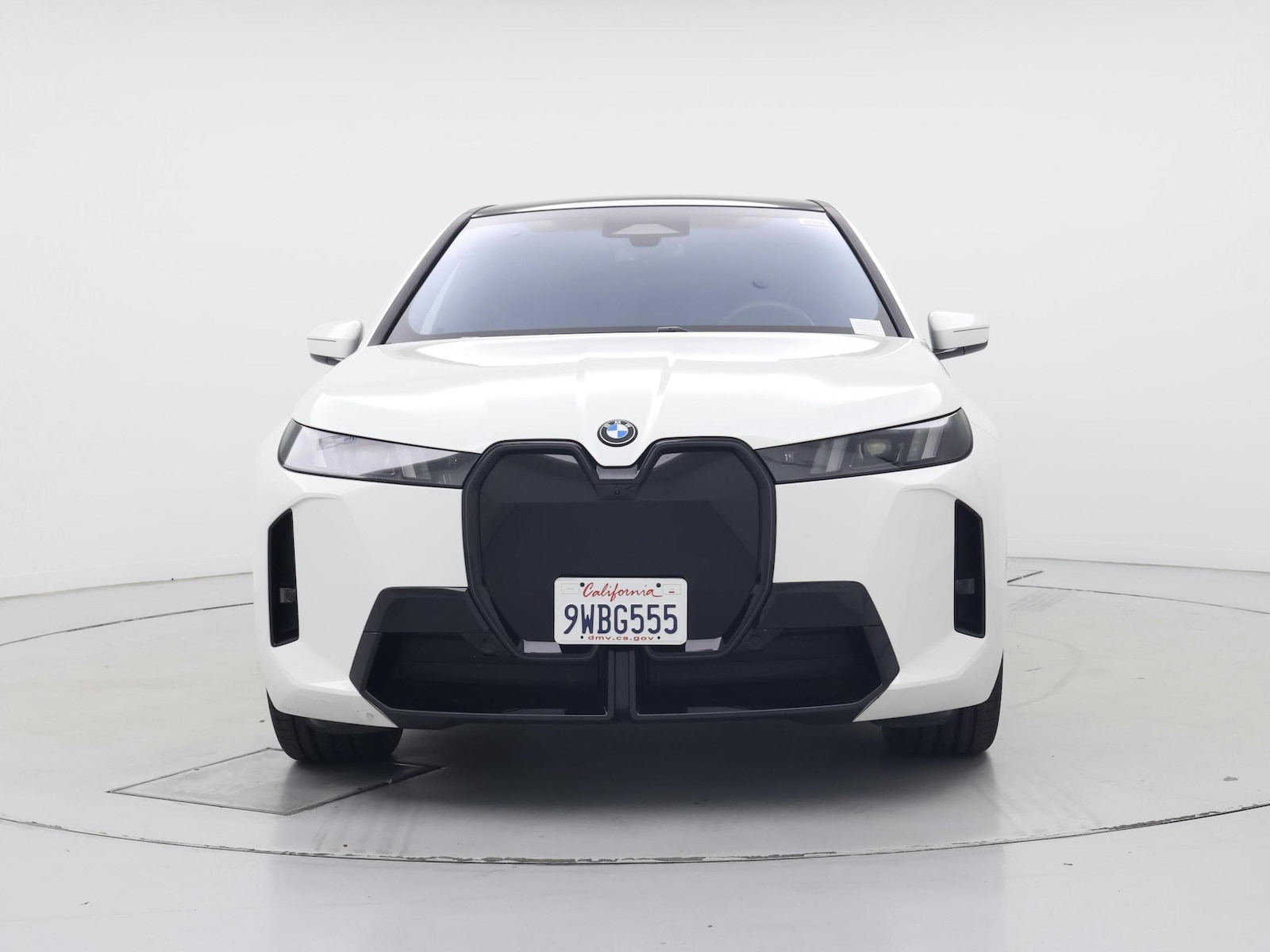 2026 BMW iX 60 - Photo 6