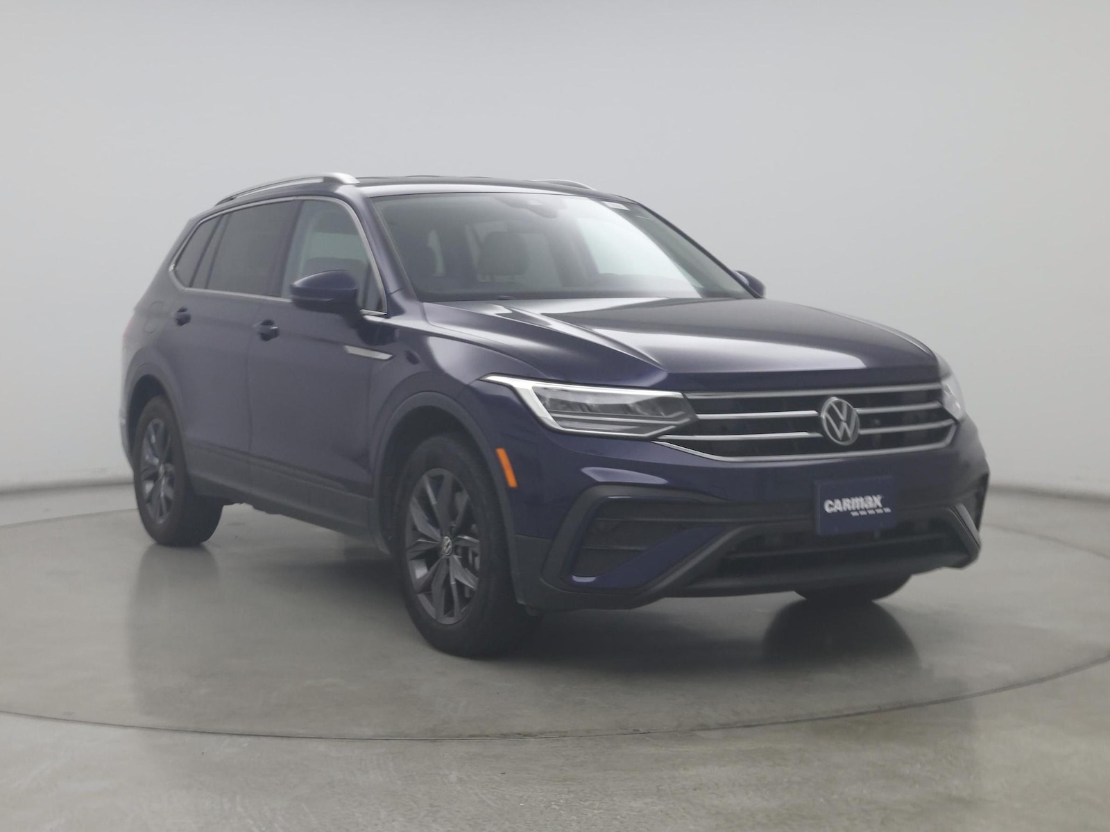 2022 Volkswagen Tiguan SE - Photo 2
