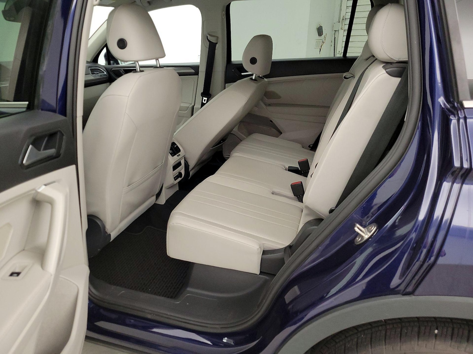 2022 Volkswagen Tiguan SE - Photo 21