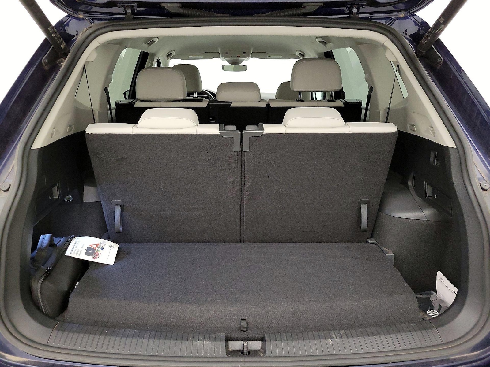 2022 Volkswagen Tiguan SE - Photo 23