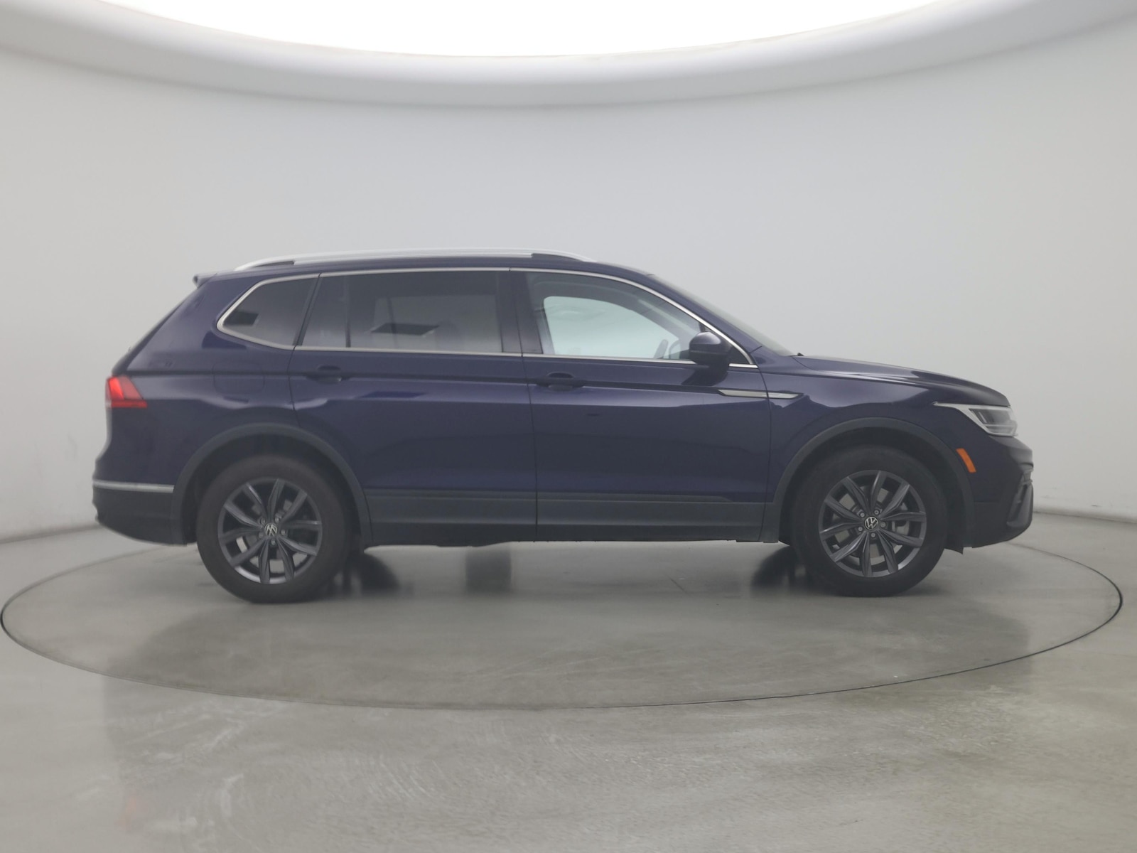 2022 Volkswagen Tiguan SE - Photo 8